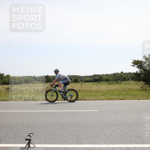 22.06.2025 - Viking Triathlon Yannick Fuchs http://msf.ph/oto/8071745 22.06.2025 11:52:20 Radfahren 43, 44, 54, 320, 335, 361, 431, 521 meine-sportfotos.de