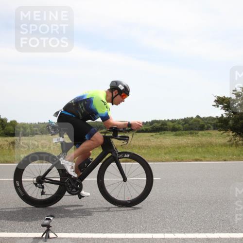22.06.2025 - Viking Triathlon Yannick Fuchs http://msf.ph/oto/8071945 22.06.2025 12:31:14 Radfahren 110, 418 meine-sportfotos.de