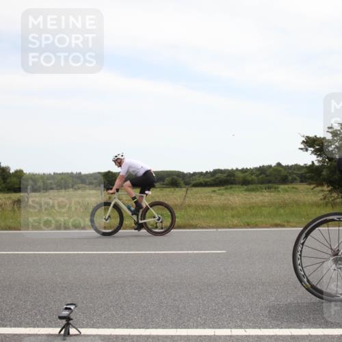 22.06.2025 - Viking Triathlon Yannick Fuchs http://msf.ph/oto/8072121 22.06.2025 12:32:56 Radfahren 315, 381, 658 meine-sportfotos.de