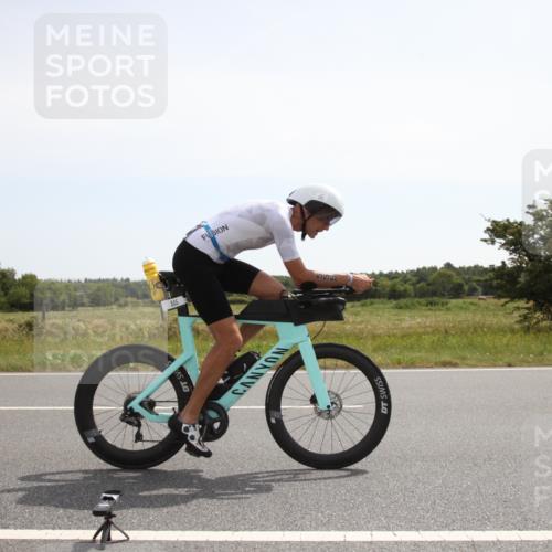 22.06.2025 - Viking Triathlon Yannick Fuchs http://msf.ph/oto/8072276 22.06.2025 11:56:10 Radfahren 125, 499, 555 meine-sportfotos.de