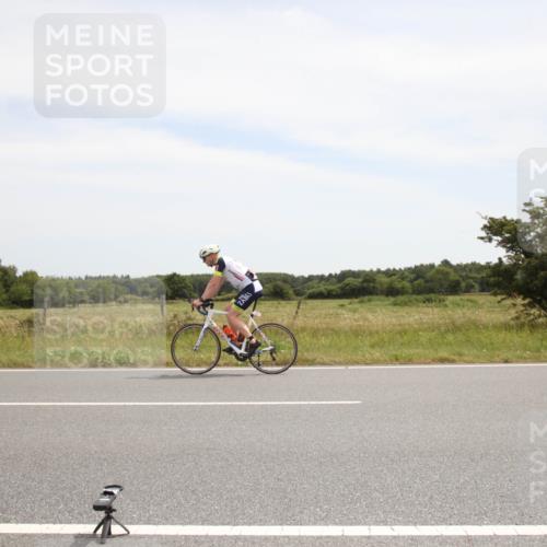 22.06.2025 - Viking Triathlon Yannick Fuchs http://msf.ph/oto/8072613 22.06.2025 12:37:27 Radfahren 211, 311, 657 meine-sportfotos.de