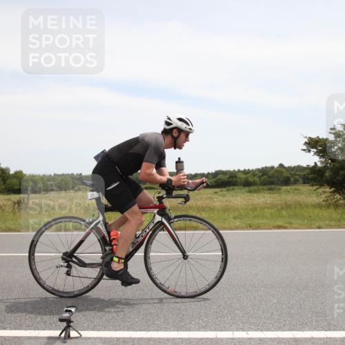 22.06.2025 - Viking Triathlon Yannick Fuchs http://msf.ph/oto/8072778 22.06.2025 12:39:11 Radfahren 5, 271, 450 meine-sportfotos.de