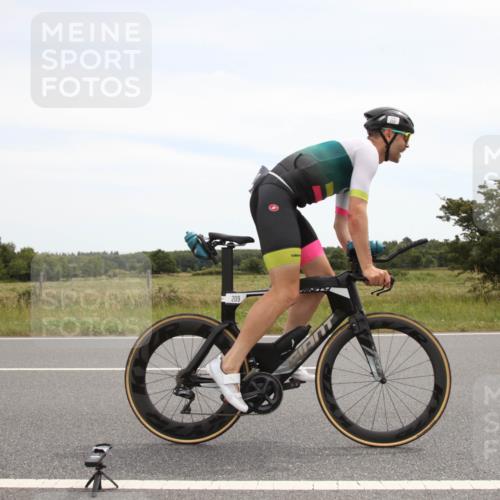 22.06.2025 - Viking Triathlon Yannick Fuchs http://msf.ph/oto/8073096 22.06.2025 12:43:10 Radfahren 209, 291, 606 meine-sportfotos.de