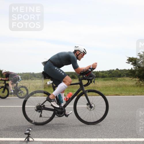22.06.2025 - Viking Triathlon Yannick Fuchs http://msf.ph/oto/8073110 22.06.2025 12:43:15 Radfahren 40, 291 meine-sportfotos.de