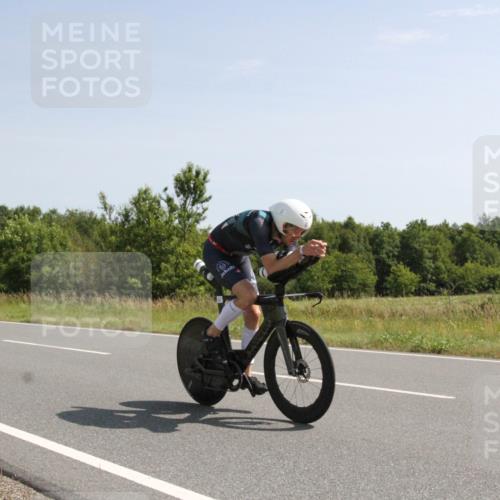 22.06.2025 - Viking Triathlon Yannick Fuchs http://msf.ph/oto/8073335 22.06.2025 11:04:54 Radfahren 156, 167, 182, 370, 557 meine-sportfotos.de