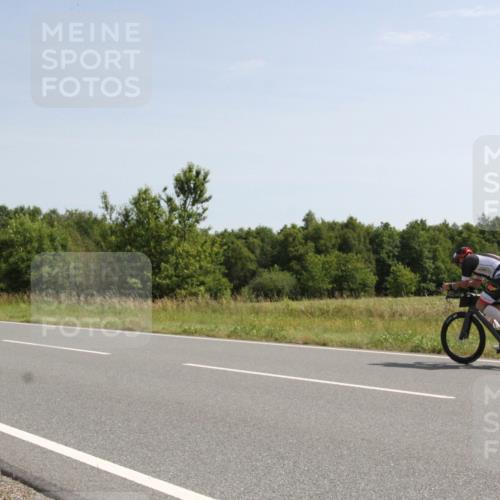 22.06.2025 - Viking Triathlon Yannick Fuchs http://msf.ph/oto/8073345 22.06.2025 11:04:59 Radfahren 156, 182, 370, 553 meine-sportfotos.de