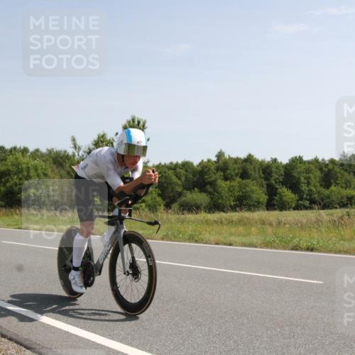 22.06.2025 - Viking Triathlon Yannick Fuchs http://msf.ph/oto/8073356 22.06.2025 11:05:15 Radfahren 324, 628 meine-sportfotos.de
