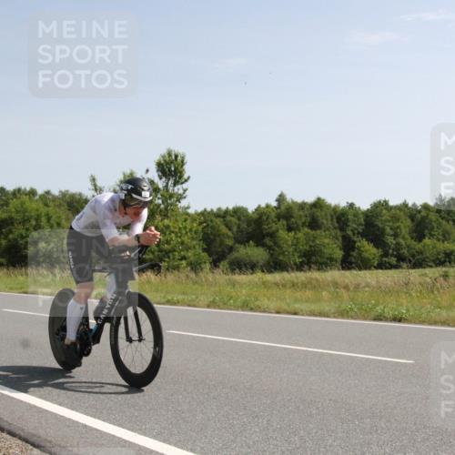 22.06.2025 - Viking Triathlon Yannick Fuchs http://msf.ph/oto/8073366 22.06.2025 11:05:27 Radfahren 79, 93, 141, 455 meine-sportfotos.de