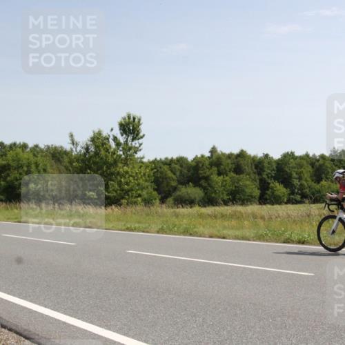 22.06.2025 - Viking Triathlon Yannick Fuchs http://msf.ph/oto/8073369 22.06.2025 11:05:28 Radfahren 79, 93, 141, 254, 455 meine-sportfotos.de