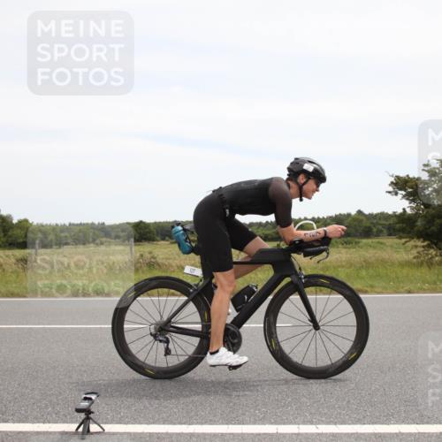 22.06.2025 - Viking Triathlon Yannick Fuchs http://msf.ph/oto/8073404 22.06.2025 12:46:50 Radfahren 127, 439 meine-sportfotos.de