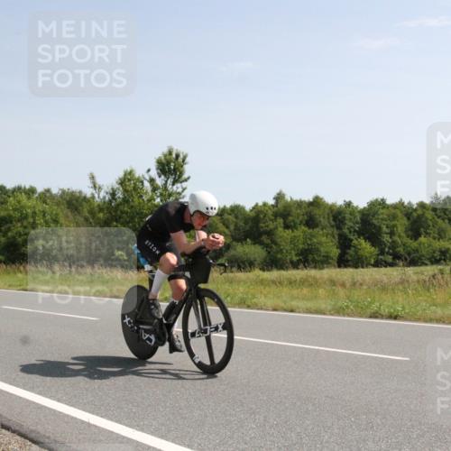 22.06.2025 - Viking Triathlon Yannick Fuchs http://msf.ph/oto/8073406 22.06.2025 11:06:06 Radfahren 1, 2, 44, 171, 530, 610, 655 meine-sportfotos.de