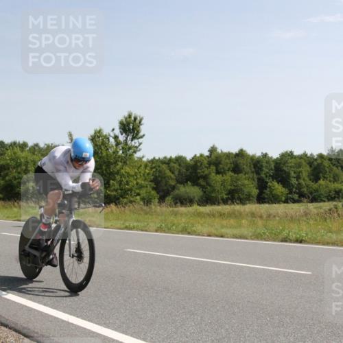 22.06.2025 - Viking Triathlon Yannick Fuchs http://msf.ph/oto/8073436 22.06.2025 11:06:22 Radfahren 78, 89, 110, 153, 376, 642 meine-sportfotos.de
