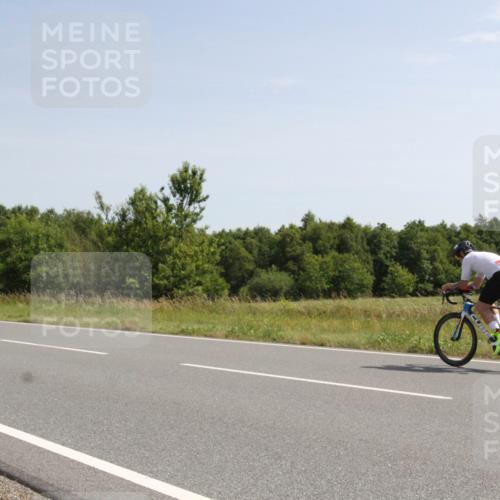 22.06.2025 - Viking Triathlon Yannick Fuchs http://msf.ph/oto/8073504 22.06.2025 11:07:21 Radfahren 122, 358, 414, 526, 544, 617, 638 meine-sportfotos.de