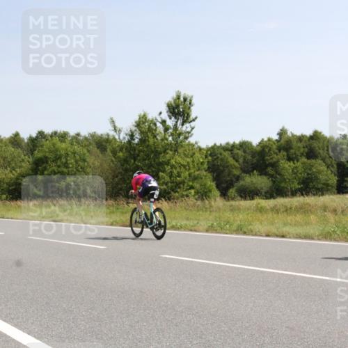 22.06.2025 - Viking Triathlon Yannick Fuchs http://msf.ph/oto/8073563 22.06.2025 11:07:55 Radfahren 25, 276, 440, 619 meine-sportfotos.de