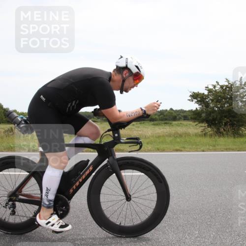 22.06.2025 - Viking Triathlon Yannick Fuchs http://msf.ph/oto/8073603 22.06.2025 12:50:05 Radfahren 47, 88, 232 meine-sportfotos.de