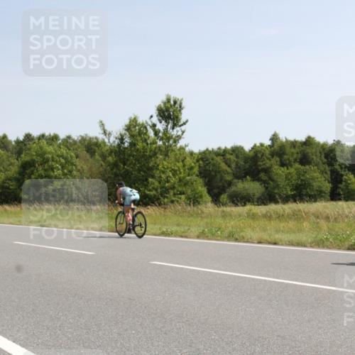 22.06.2025 - Viking Triathlon Yannick Fuchs http://msf.ph/oto/8073618 22.06.2025 11:08:35 Radfahren 52, 90, 198, 282, 465 meine-sportfotos.de