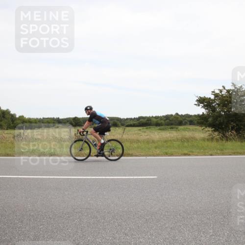 22.06.2025 - Viking Triathlon Yannick Fuchs http://msf.ph/oto/8073647 22.06.2025 12:50:33 Radfahren 29, 70, 243, 399, 451, 467 meine-sportfotos.de