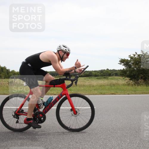 22.06.2025 - Viking Triathlon Yannick Fuchs http://msf.ph/oto/8073653 22.06.2025 12:50:34 Radfahren 29, 70, 243, 365, 399, 451, 467 meine-sportfotos.de