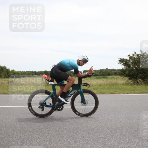 22.06.2025 - Viking Triathlon Yannick Fuchs http://msf.ph/oto/8073657 22.06.2025 12:50:34 Radfahren 29, 70, 243, 365, 399, 451, 467 meine-sportfotos.de