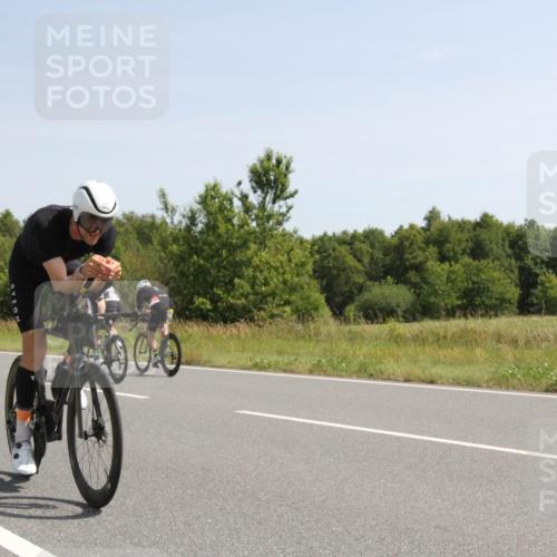 22.06.2025 - Viking Triathlon Yannick Fuchs http://msf.ph/oto/8073667 22.06.2025 11:09:11 Radfahren 15, 66, 159, 186, 199, 272, 327, 447, 621, 627 meine-sportfotos.de