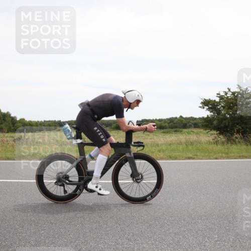 22.06.2025 - Viking Triathlon Yannick Fuchs http://msf.ph/oto/8073705 22.06.2025 12:50:56 Radfahren 75, 264, 304, 317, 436, 507, 630 meine-sportfotos.de