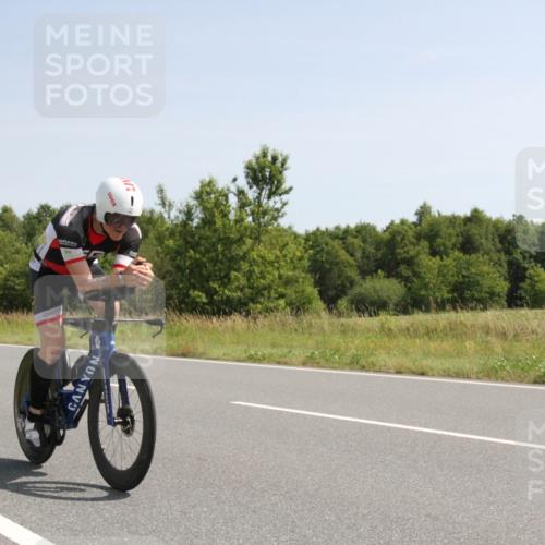 22.06.2025 - Viking Triathlon Yannick Fuchs http://msf.ph/oto/8073718 22.06.2025 11:09:36 Radfahren 145, 176, 368, 423 meine-sportfotos.de