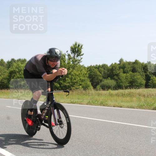 22.06.2025 - Viking Triathlon Yannick Fuchs http://msf.ph/oto/8073737 22.06.2025 11:10:00 Radfahren 289, 367 meine-sportfotos.de