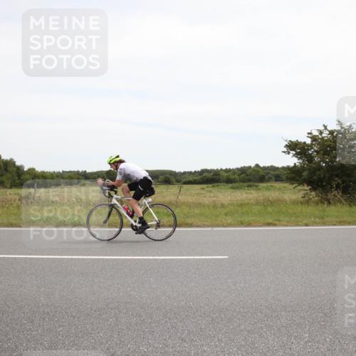 22.06.2025 - Viking Triathlon Yannick Fuchs http://msf.ph/oto/8073738 22.06.2025 12:51:21 Radfahren 69, 158, 265, 273, 554 meine-sportfotos.de