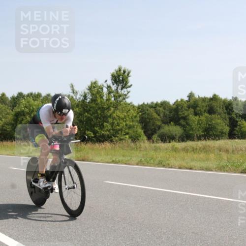 22.06.2025 - Viking Triathlon Yannick Fuchs http://msf.ph/oto/8073741 22.06.2025 11:10:01 Radfahren 289, 367 meine-sportfotos.de