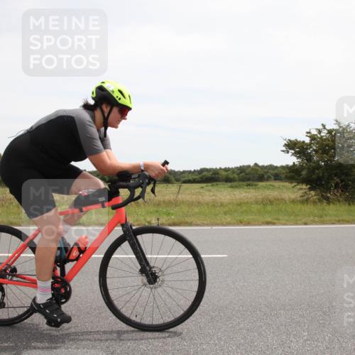 22.06.2025 - Viking Triathlon Yannick Fuchs http://msf.ph/oto/8073817 22.06.2025 12:52:39 Radfahren 160, 249, 319 meine-sportfotos.de