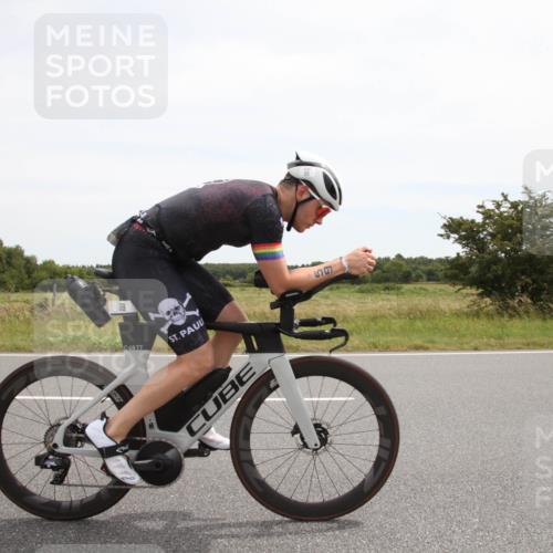 22.06.2025 - Viking Triathlon Yannick Fuchs http://msf.ph/oto/8073824 22.06.2025 12:52:45 Radfahren 59, 298, 601 meine-sportfotos.de