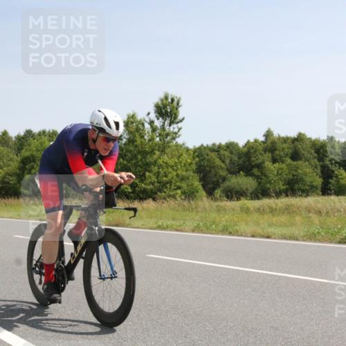22.06.2025 - Viking Triathlon Yannick Fuchs http://msf.ph/oto/8073830 22.06.2025 11:11:41 Radfahren 11, 33, 152, 217, 648 meine-sportfotos.de