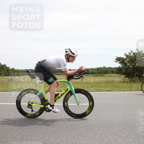 22.06.2025 - Viking Triathlon Yannick Fuchs http://msf.ph/oto/8073836 22.06.2025 12:52:49 Radfahren 59, 167, 169, 386, 601 meine-sportfotos.de