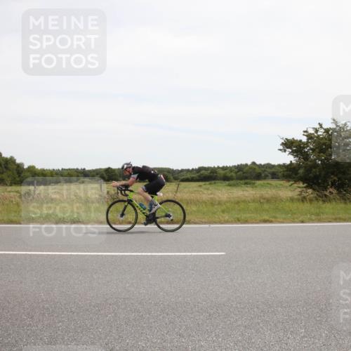 22.06.2025 - Viking Triathlon Yannick Fuchs http://msf.ph/oto/8073841 22.06.2025 12:52:50 Radfahren 167, 169, 386, 601 meine-sportfotos.de