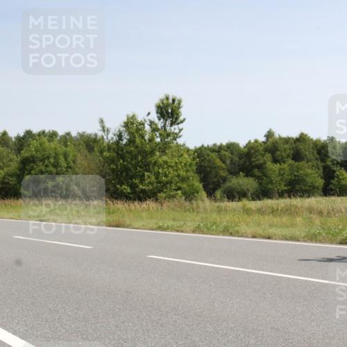 22.06.2025 - Viking Triathlon Yannick Fuchs http://msf.ph/oto/8073859 22.06.2025 11:12:06 Radfahren 18, 441, 607, 651 meine-sportfotos.de