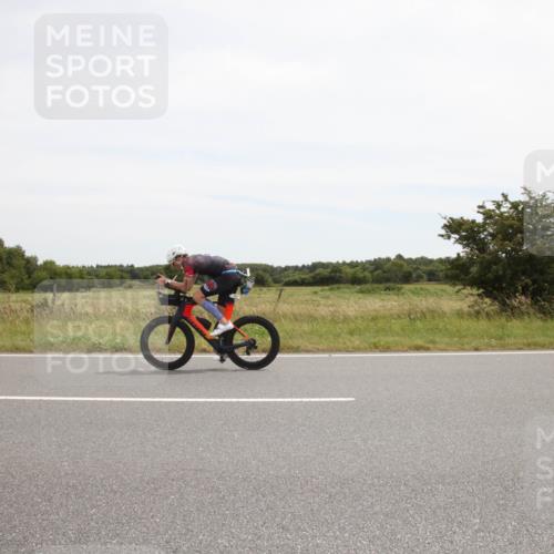 22.06.2025 - Viking Triathlon Yannick Fuchs http://msf.ph/oto/8073915 22.06.2025 12:53:29 Radfahren 157, 483 meine-sportfotos.de