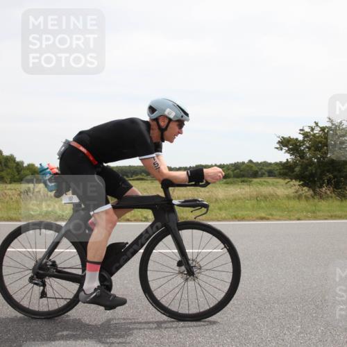 22.06.2025 - Viking Triathlon Yannick Fuchs http://msf.ph/oto/8073920 22.06.2025 12:53:31 Radfahren 157, 483 meine-sportfotos.de
