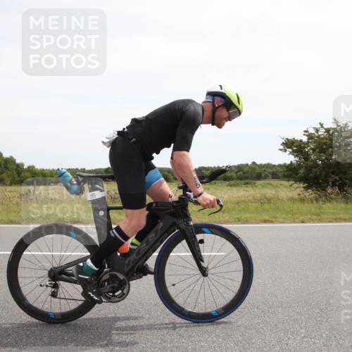 22.06.2025 - Viking Triathlon Yannick Fuchs http://msf.ph/oto/8073961 22.06.2025 12:54:03 Radfahren 18, 195 meine-sportfotos.de
