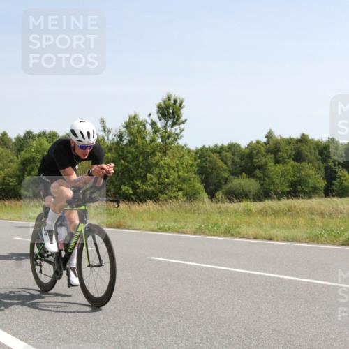 22.06.2025 - Viking Triathlon Yannick Fuchs http://msf.ph/oto/8073973 22.06.2025 11:14:24 Radfahren 8, 30, 64, 173, 203, 237, 311, 340, 467 meine-sportfotos.de