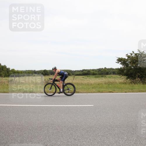 22.06.2025 - Viking Triathlon Yannick Fuchs http://msf.ph/oto/8073982 22.06.2025 12:54:30 Radfahren 389, 529, 531 meine-sportfotos.de
