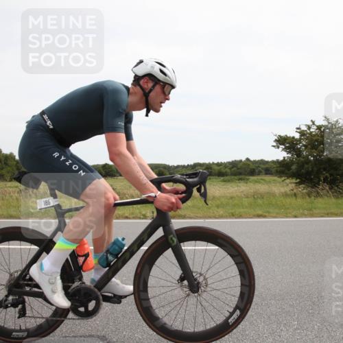 22.06.2025 - Viking Triathlon Yannick Fuchs http://msf.ph/oto/8074003 22.06.2025 12:54:53 Radfahren 51, 185, 235 meine-sportfotos.de