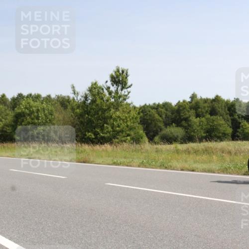 22.06.2025 - Viking Triathlon Yannick Fuchs http://msf.ph/oto/8074007 22.06.2025 11:14:49 Radfahren 36, 84, 261, 341, 425 meine-sportfotos.de