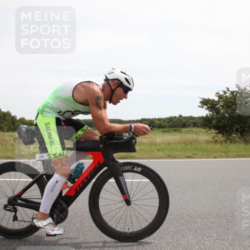 22.06.2025 - Viking Triathlon Yannick Fuchs http://msf.ph/oto/8074011 22.06.2025 12:54:59 Radfahren 235, 248 meine-sportfotos.de
