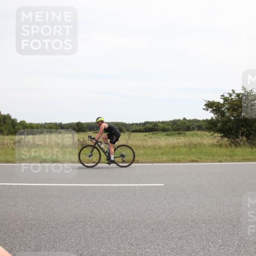 22.06.2025 - Viking Triathlon Yannick Fuchs http://msf.ph/oto/8074021 22.06.2025 12:55:21 Radfahren 16, 197, 427 meine-sportfotos.de