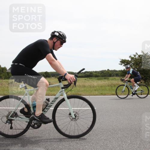22.06.2025 - Viking Triathlon Yannick Fuchs http://msf.ph/oto/8074043 22.06.2025 12:56:07 Radfahren 85, 123, 268, 297, 423 meine-sportfotos.de