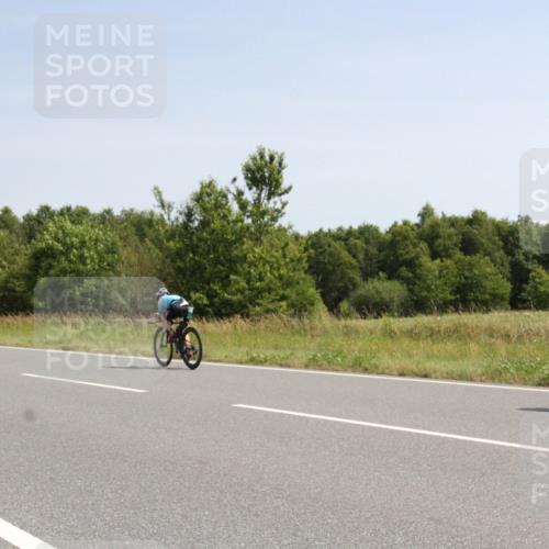 22.06.2025 - Viking Triathlon Yannick Fuchs http://msf.ph/oto/8074083 22.06.2025 11:15:53 Radfahren 28, 144, 183, 256, 330, 372, 510, 525 meine-sportfotos.de