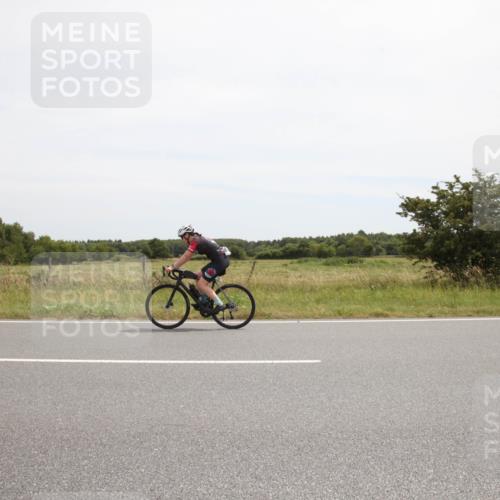 22.06.2025 - Viking Triathlon Yannick Fuchs http://msf.ph/oto/8074109 22.06.2025 12:57:16 Radfahren 183, 332 meine-sportfotos.de