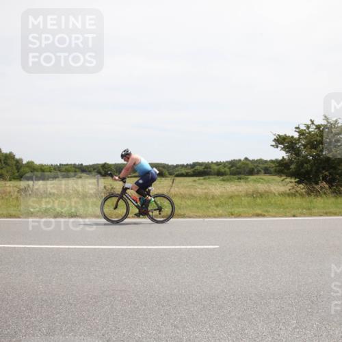 22.06.2025 - Viking Triathlon Yannick Fuchs http://msf.ph/oto/8074116 22.06.2025 12:57:37 Radfahren 17, 471, 548 meine-sportfotos.de