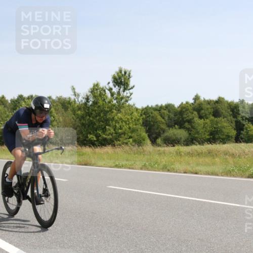 22.06.2025 - Viking Triathlon Yannick Fuchs http://msf.ph/oto/8074119 22.06.2025 11:16:30 Radfahren 301 meine-sportfotos.de