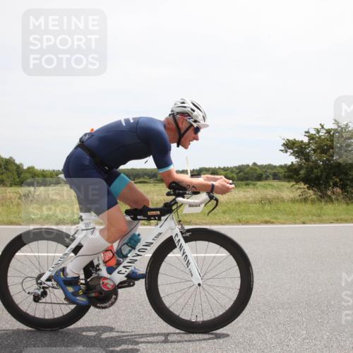 22.06.2025 - Viking Triathlon Yannick Fuchs http://msf.ph/oto/8074164 22.06.2025 12:58:25 Radfahren 107, 363, 372, 397 meine-sportfotos.de